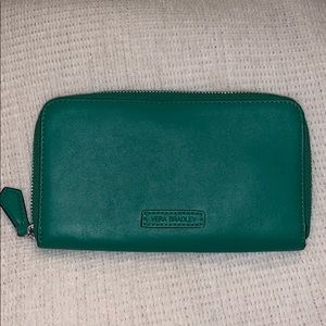 Vera Bradley-Wallet